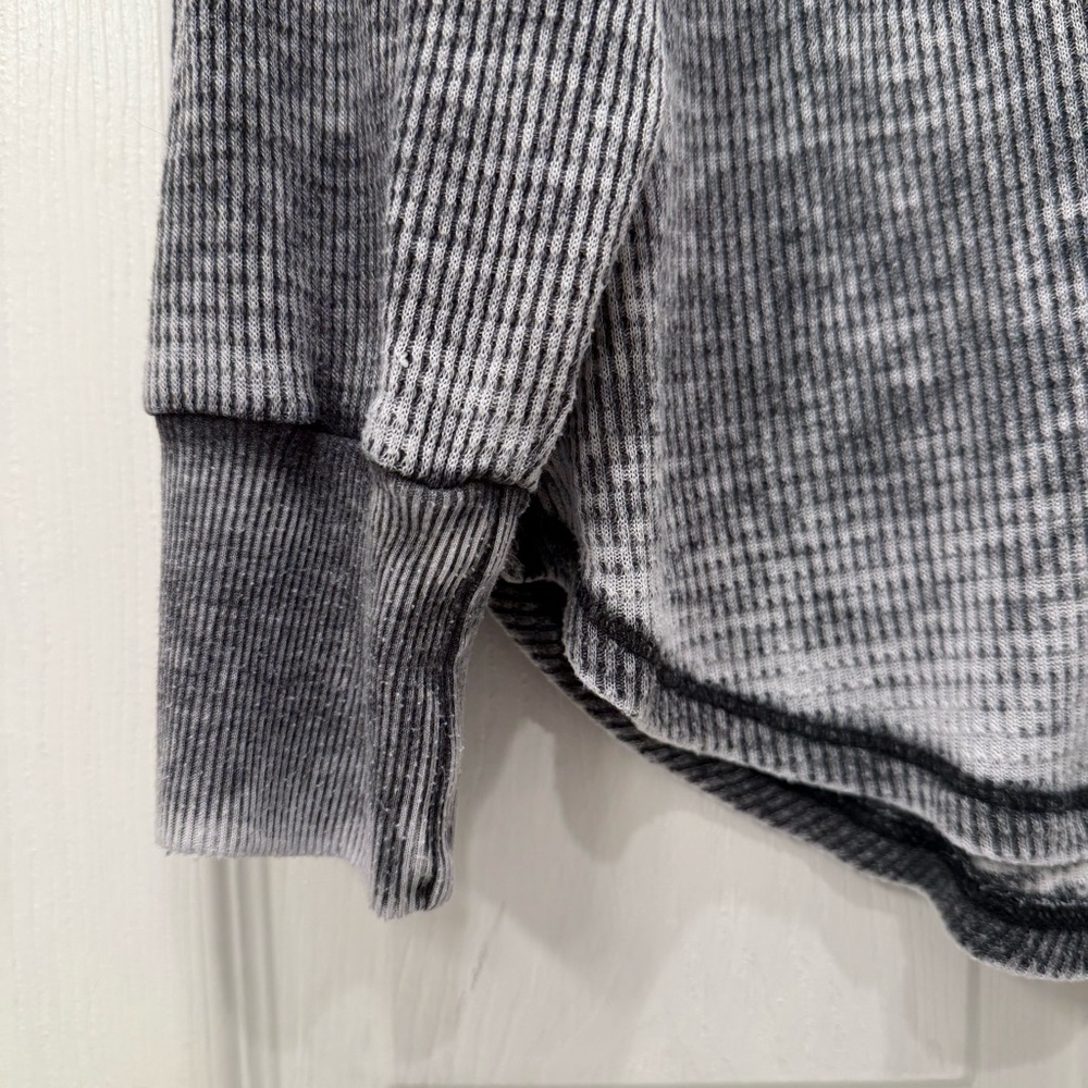 Urban Outfitters Project Social T Thermal Top - Picture 10 of 15